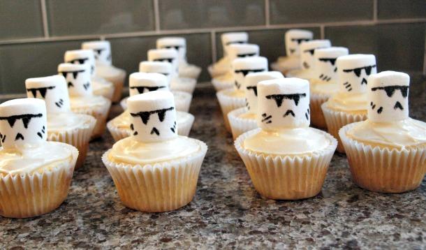 stormtrooper cupcakes